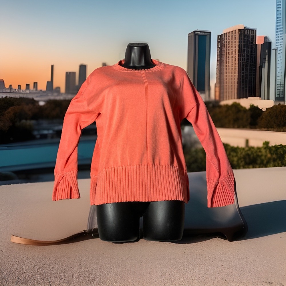 Cyrus Women's Size Medium Peach‎ Orange Sleeve Sweater Crew